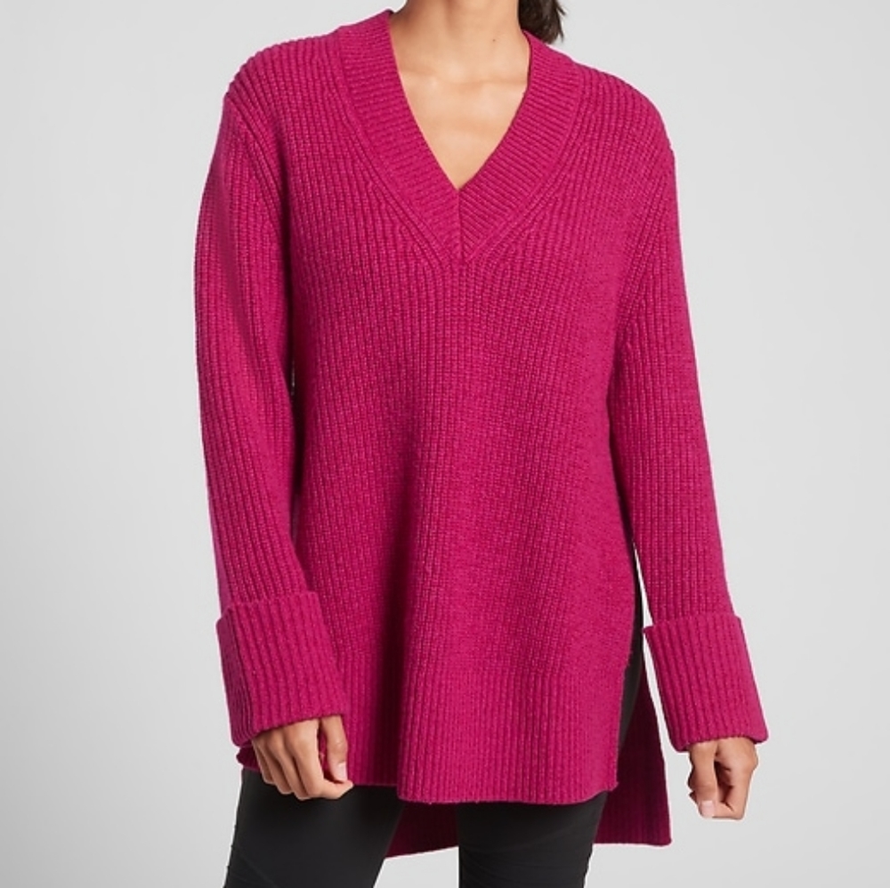 NWT Athleta Shasta V-Neck Sweater XS